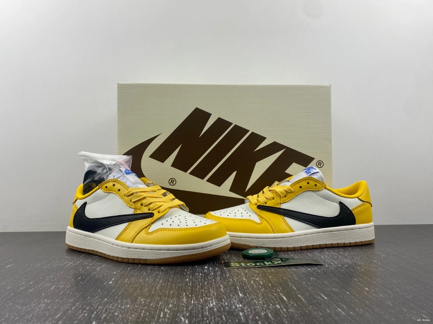 Canary Scott 1 DZ4137-700 Travis Low Jordan OG Air 0117